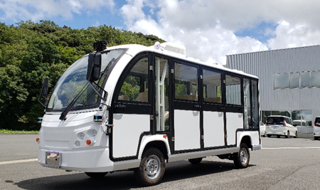 小型バスタイプのグリーンスローモビリティ(乗車定員:8人)
