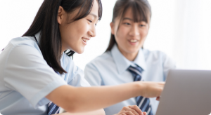 動画づくりなどを学びながら、制作する動画のテーマを決定!