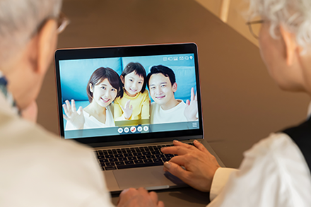 家族みんなでテレビ電話